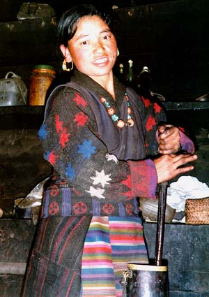 Tibetan tea churn
